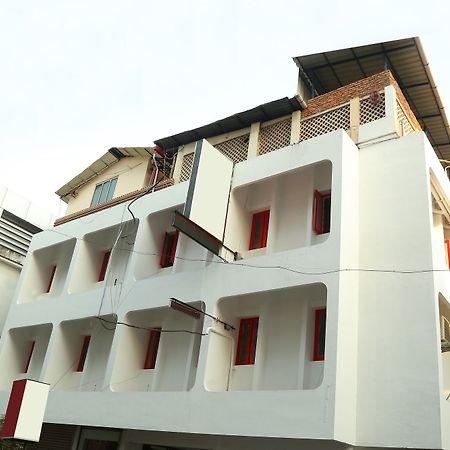 Oyo 6712 Hotel Malabar House Kochi Exteriör bild